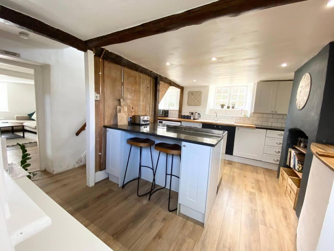 Cosy Two Bedrooom Cottage Set In A Dorset Village Стерминстер-Ньютон Экстерьер фото